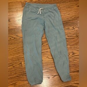 PERFECT WHITE TEE SWEATPANTS